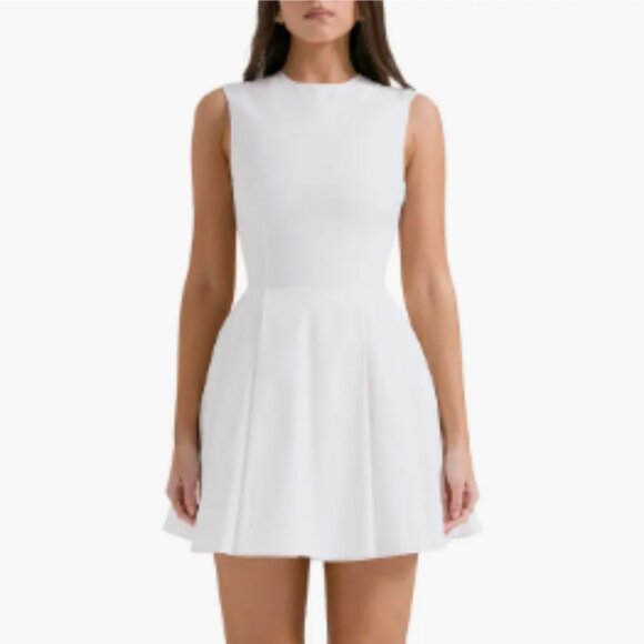 House of CB Claretta White Pleated Cotton Mini Dress - Picture 4 of 8